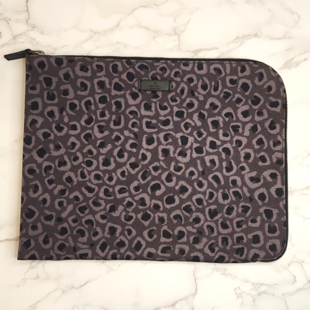 Gucci Leopard Print Large Clutch